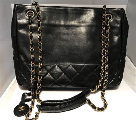 chanel tote gold chain|chanel bag black gold chain.